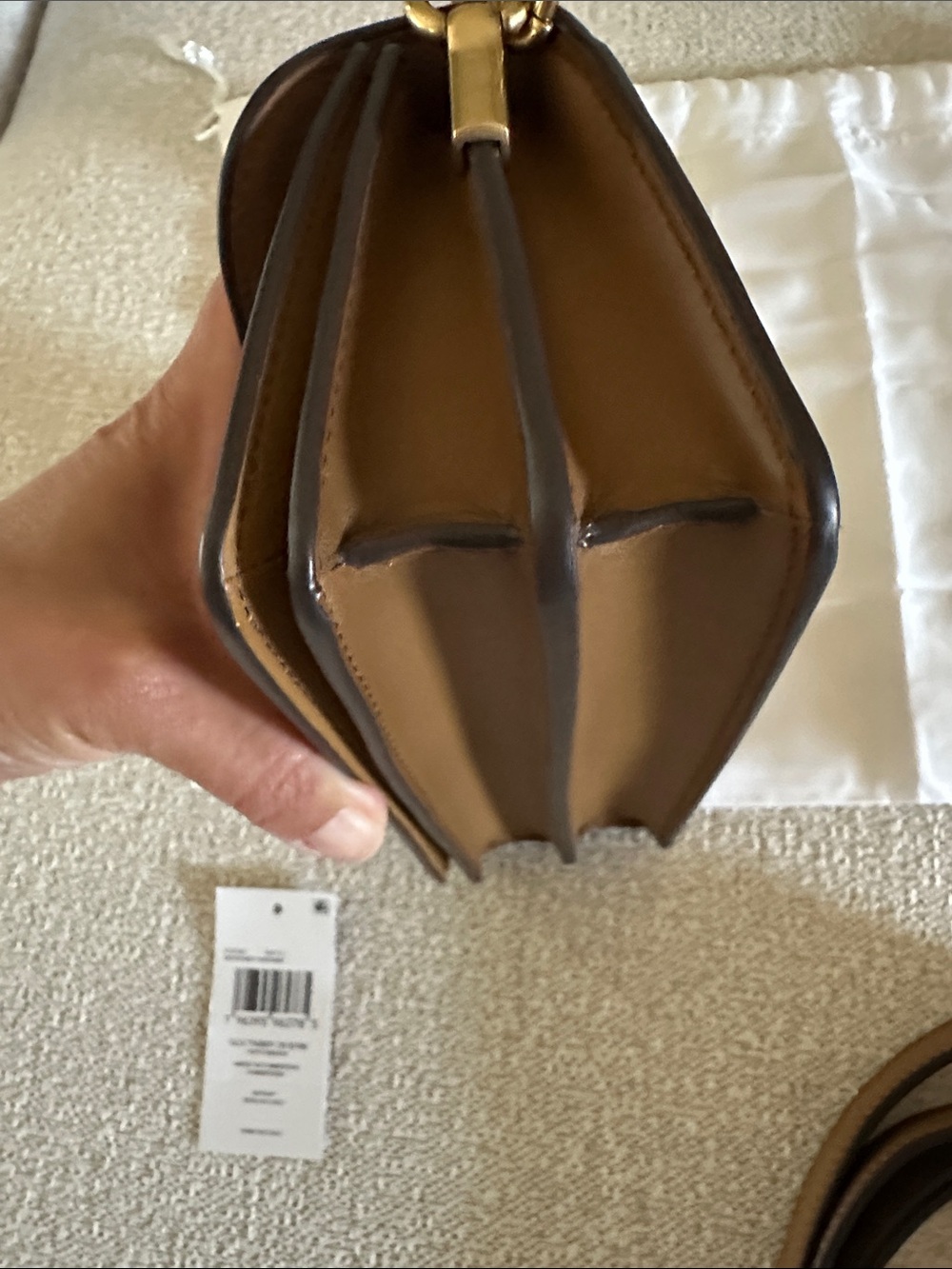 COACH Tabby 20 Honey Brown Leather Shoulder Bag with Gold 'C' Accent - Picture 6 of 6